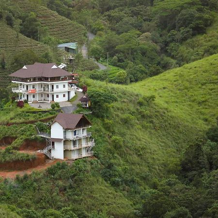 Zostel Vagamon Hostel Exterior photo