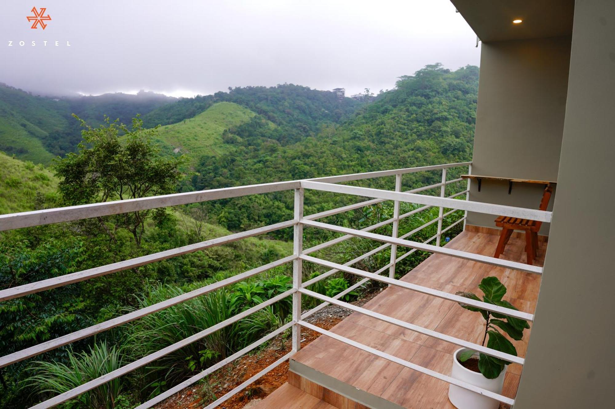 Zostel Vagamon Hostel Exterior photo